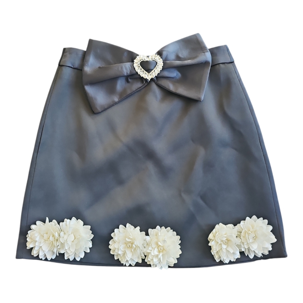 Peekskill California Black Satin Flower Applique Skirt w/ Bow Medium NWT